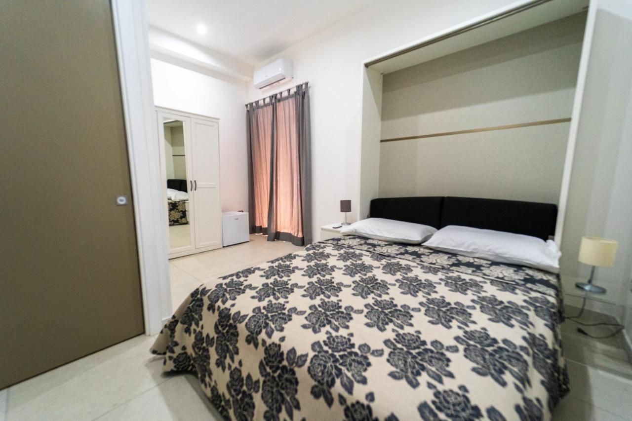 Casa Romeo Napoli Ξενοδοχείο Εξωτερικό φωτογραφία